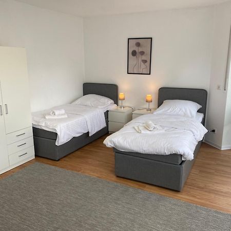 Ferienwohnung Modern - Wifi - Netflix - Ruhig Bielefeld Exterior foto